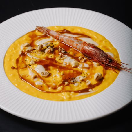 Risotto zucca, nocciole, pastinaca, gambero rosso e riduzione di birra